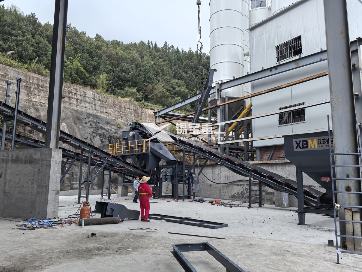 柔性瀝青破碎篩分設備 柔性瀝青破碎篩分設備