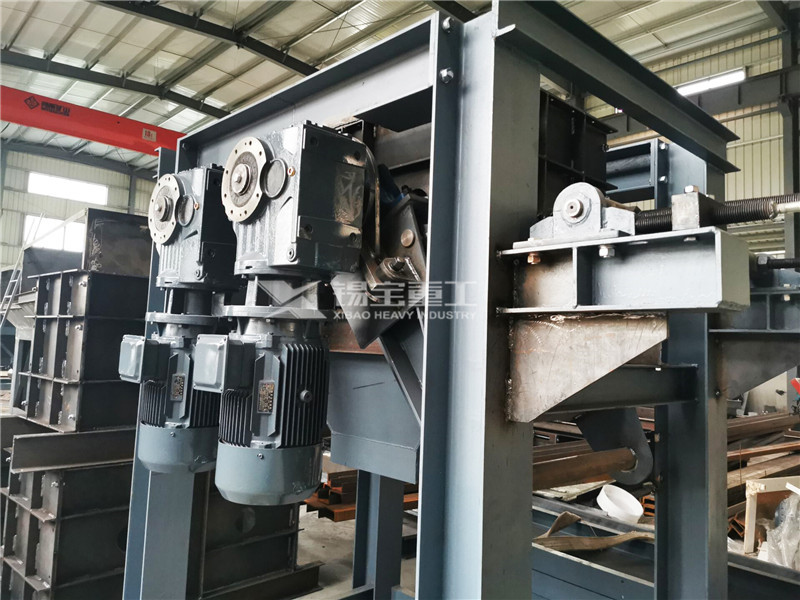 雙輥式二級(jí)破碎機(jī) 雙輥式二級(jí)破碎機(jī)